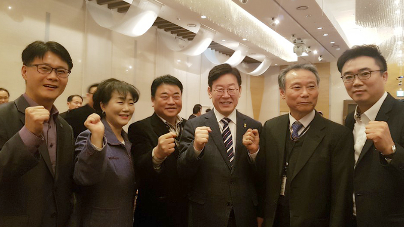 1712698839_movement006-03